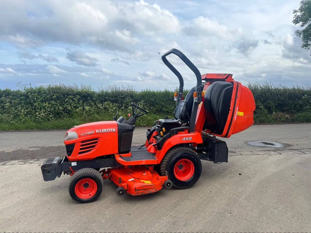 Kubota Compact Tractor - Image 1
