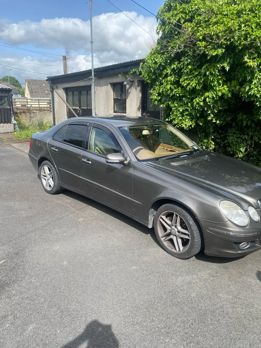 Car - Image 1
