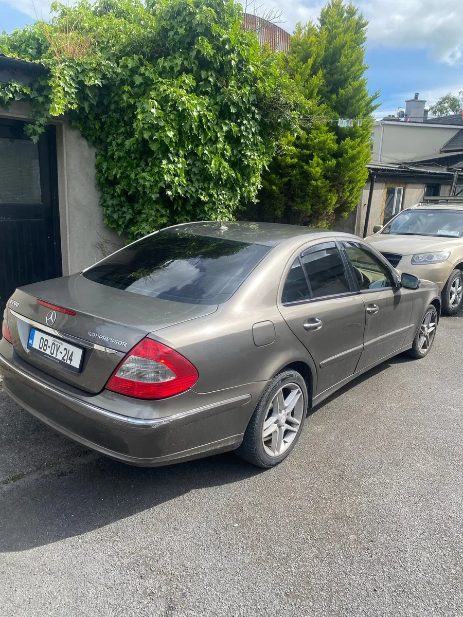 Car - Image 2