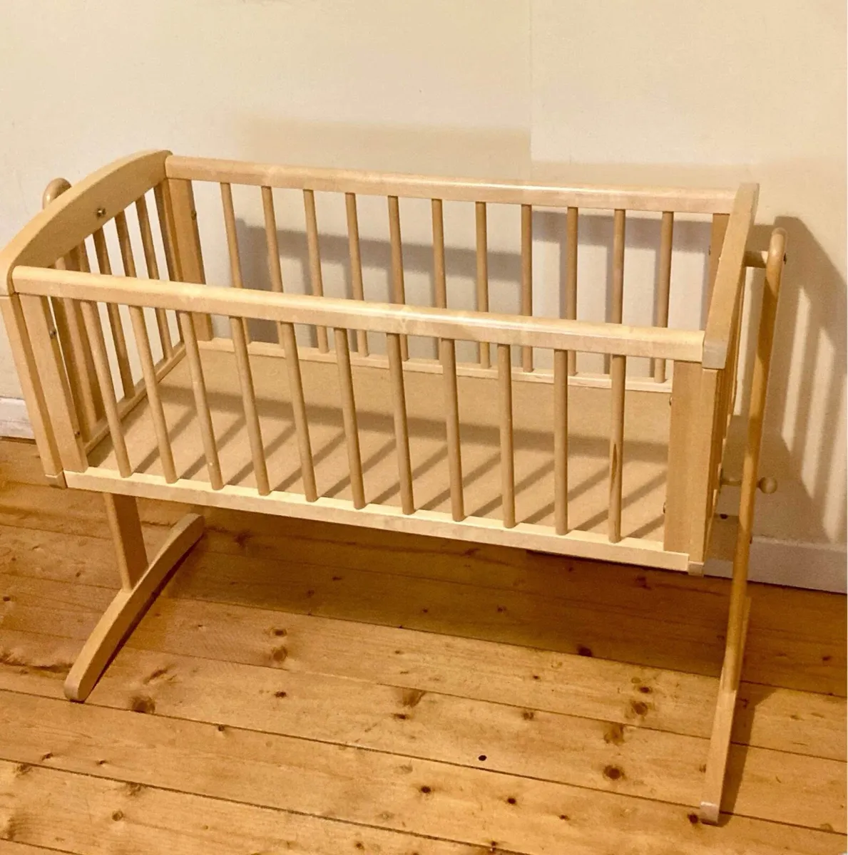 Co-Sleeper Baby Crib - Image 1