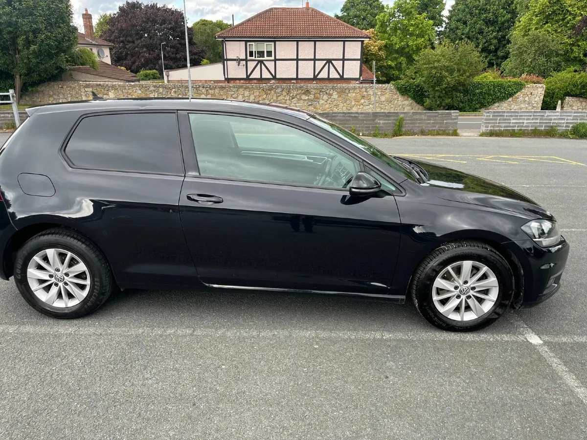 Volkswagen Golf 2017 - Image 2