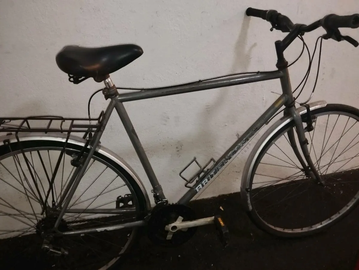 Men's 28inch hybrid - Image 1