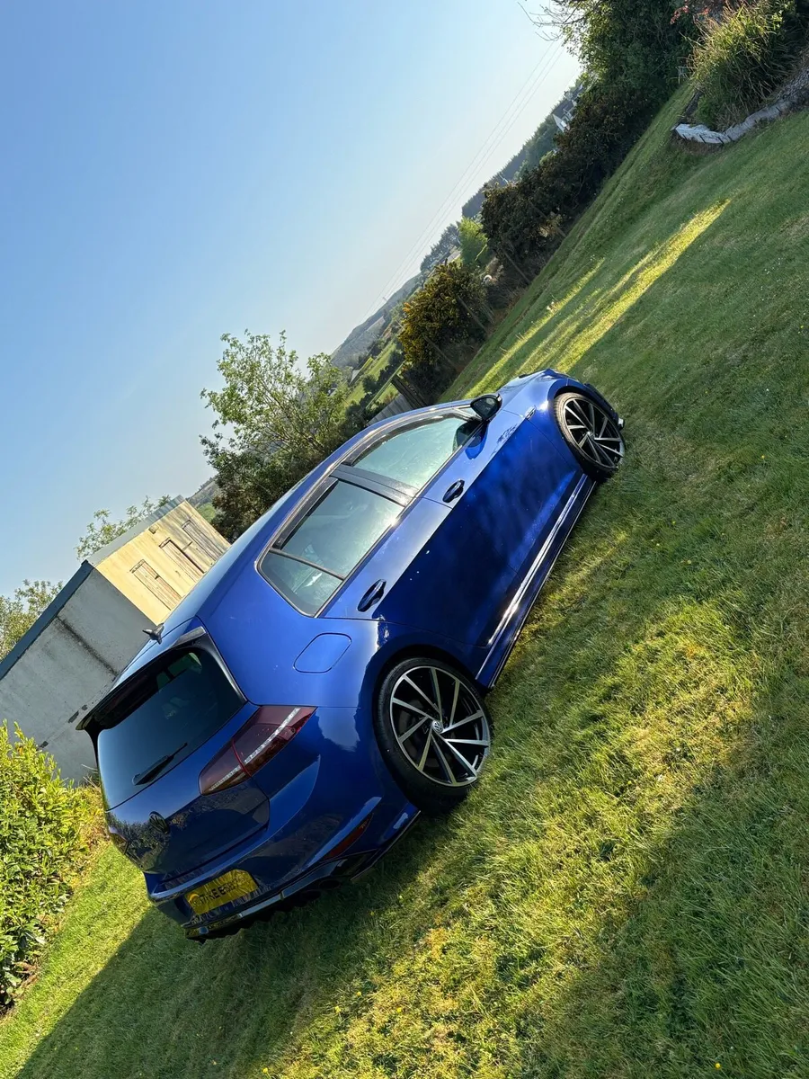 Golf R - Image 2