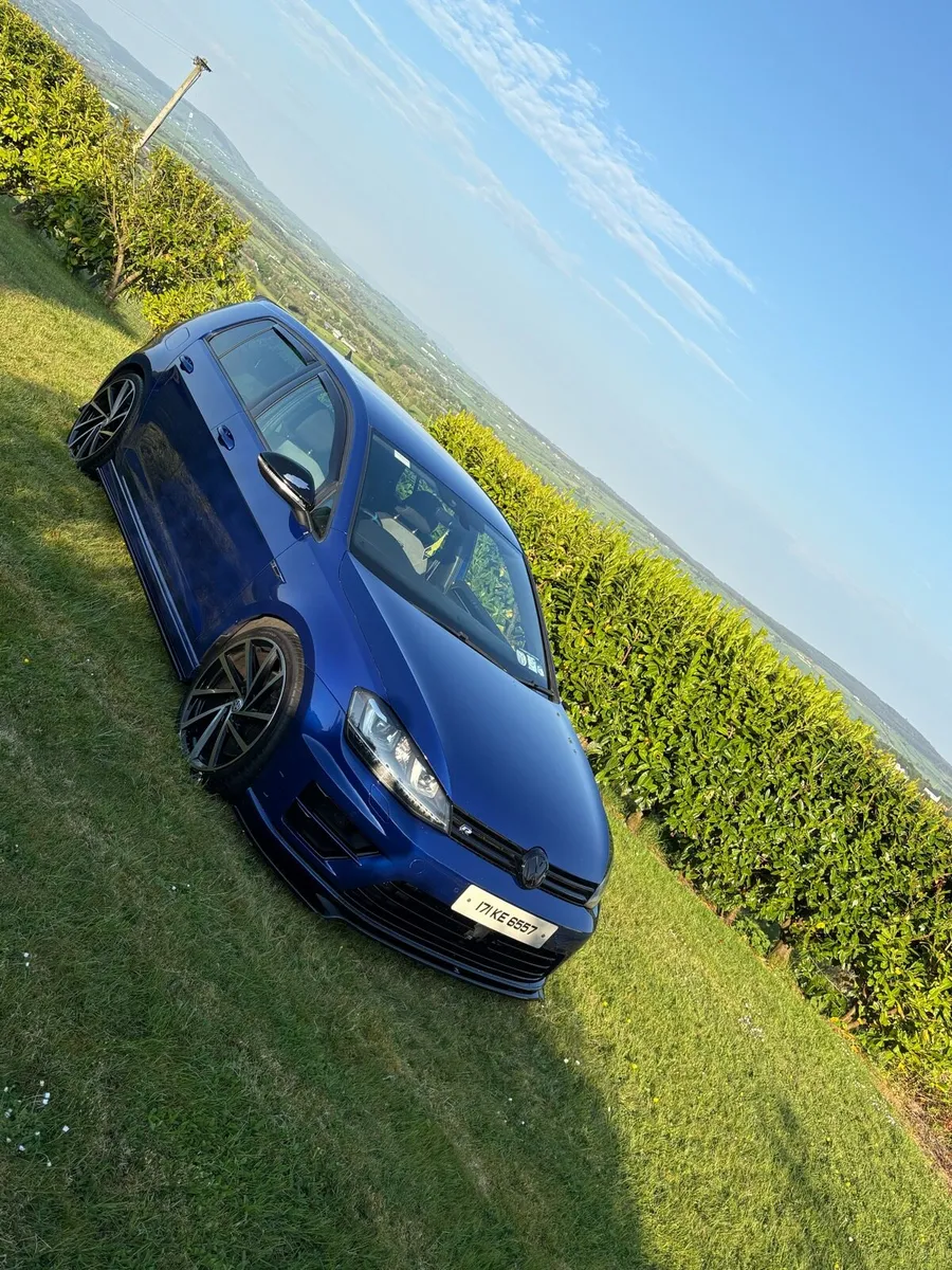 Golf R - Image 3