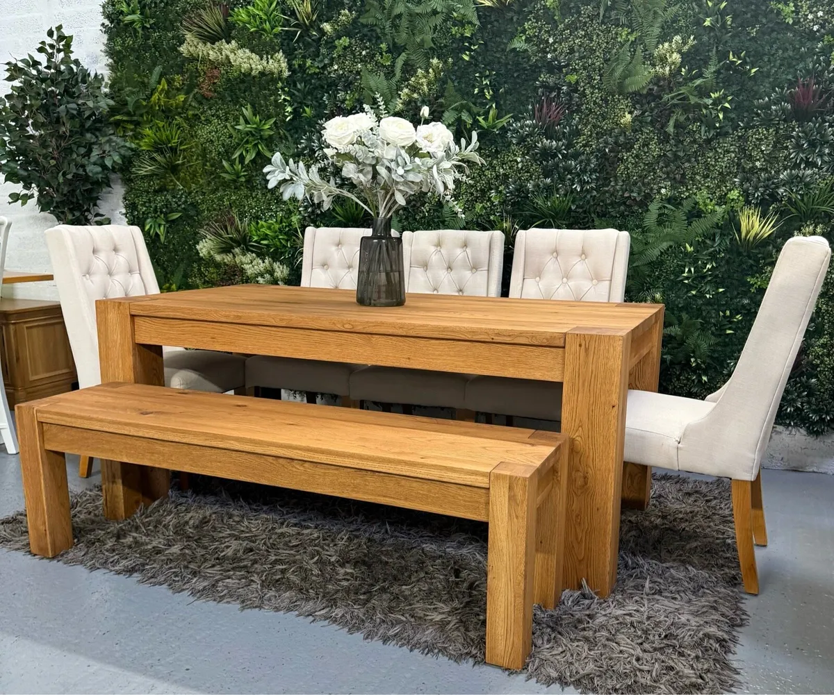 Oak kitchen table, 5 chairs & bench/dining set - Image 2