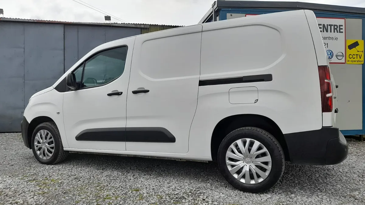 212 Citroen Berlingo 1.5 blue hdi 100 EnterpriseXL - Image 3