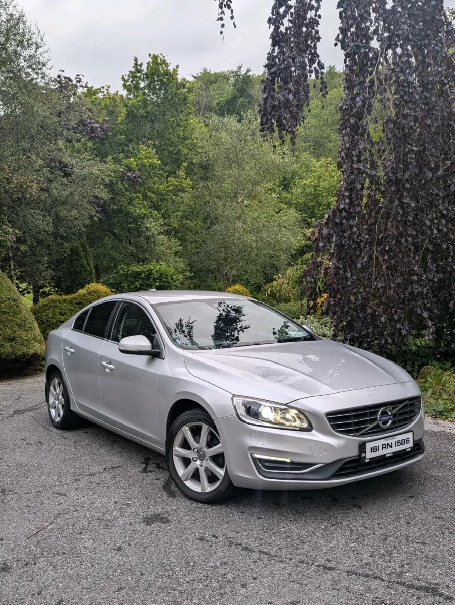 Volvo S60 D3 LUX - Image 2