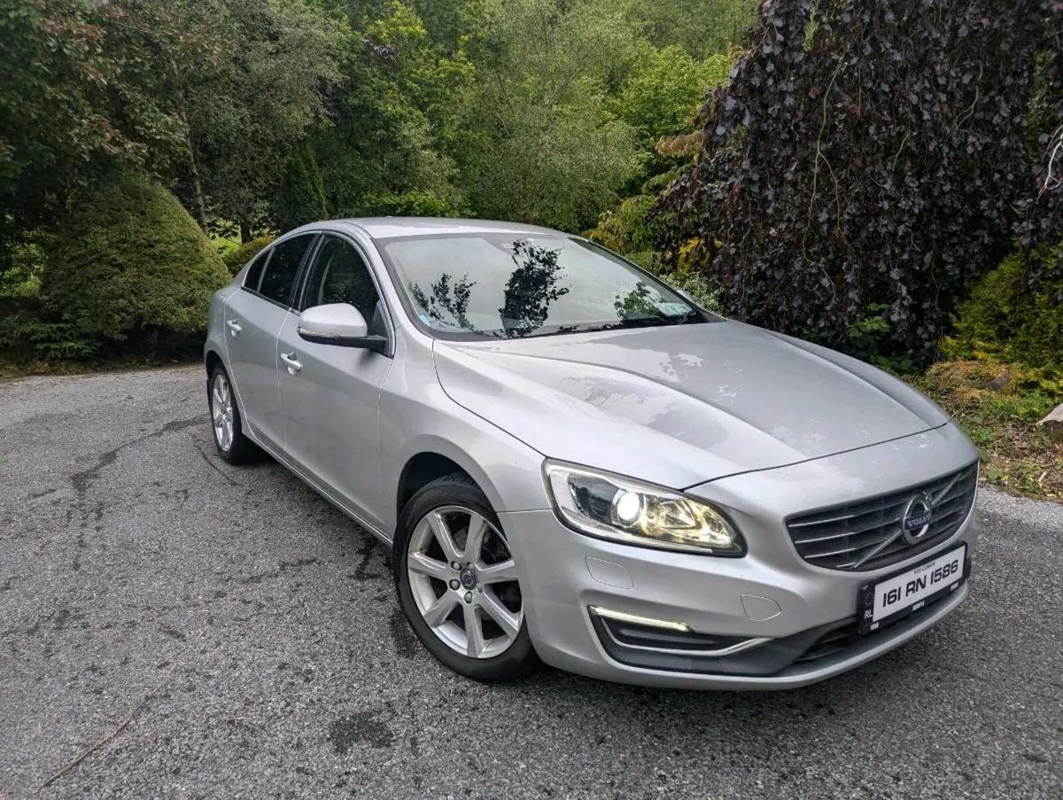 Volvo S60 D3 LUX - Image 1