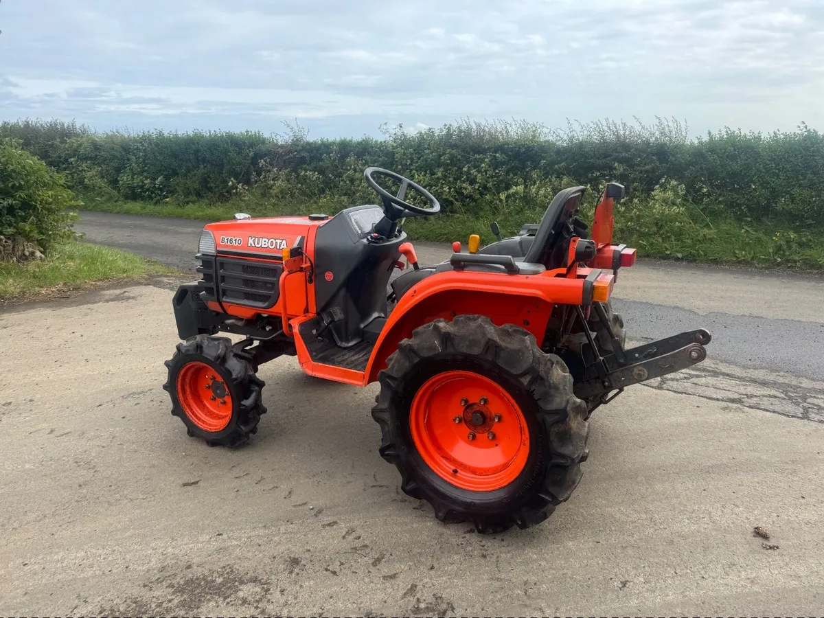 Kubota Compact Tractor - Image 4