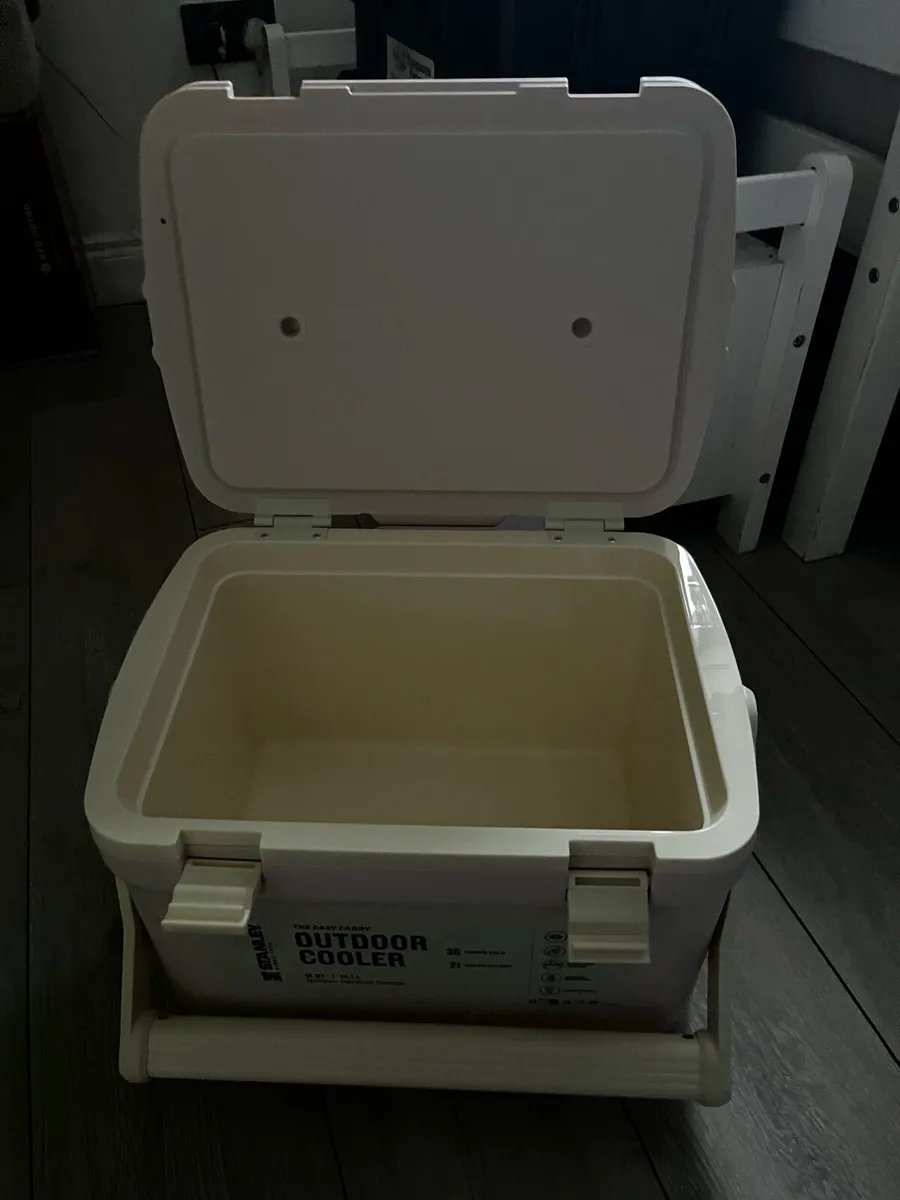 STANLEY Outdoor Cooler - Image 3