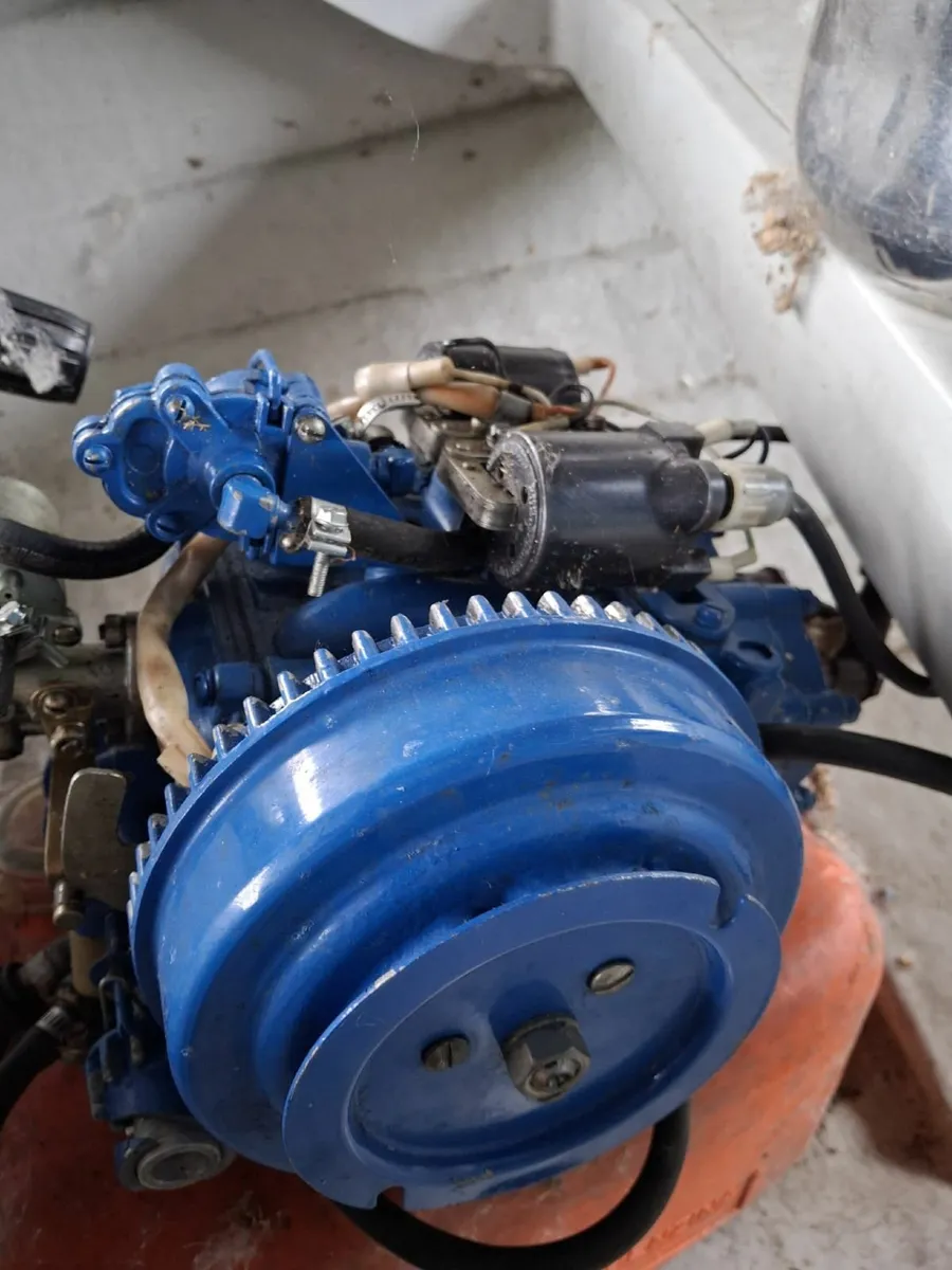 8 hp Wind outboard engine (for parts) - Image 3