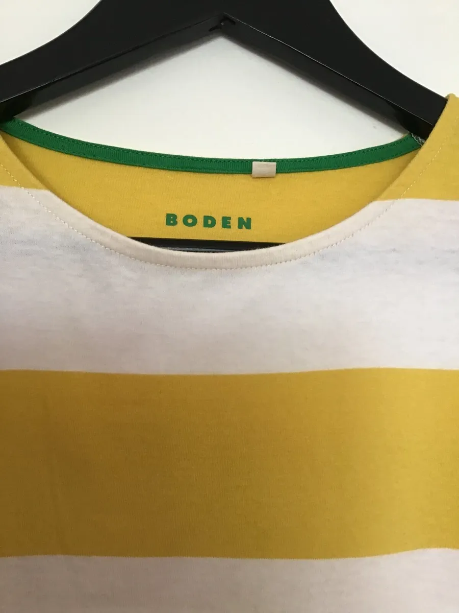 Ladies  Boden top - Image 3
