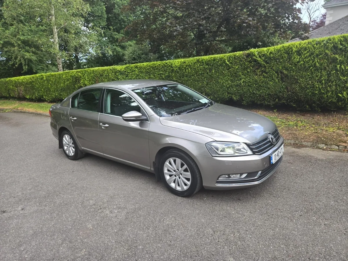 *2013 VOLKSWAGEN PASSAT IMMACULATE* - Image 1