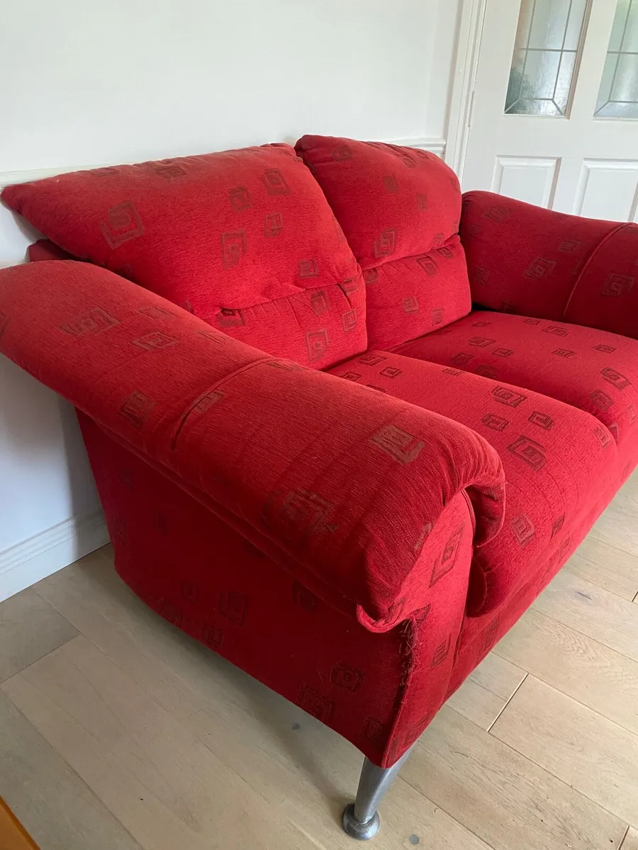 Red sofa - Image 3