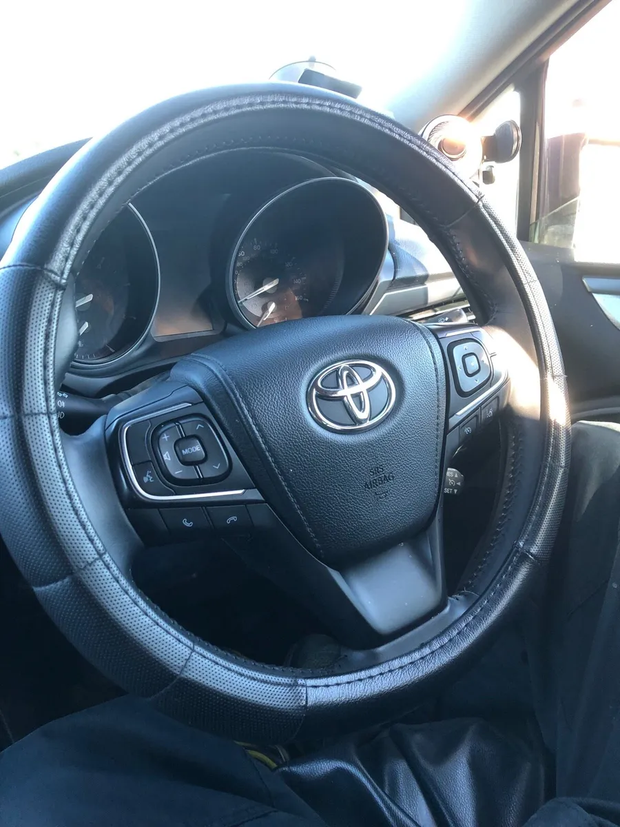 Car - Image 1