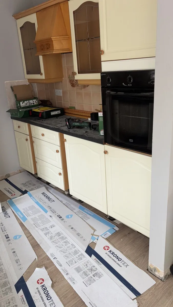 Used Kitchen - Image 1