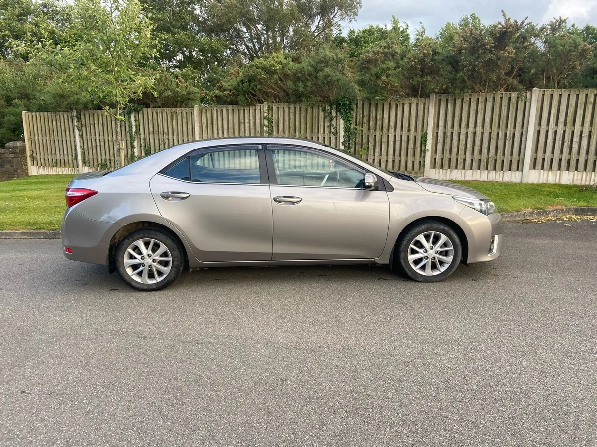 Toyota Corolla D4D luna 2015 - Image 2