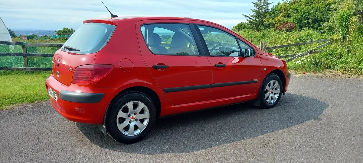 Peugeot 307 2004 - Image 2