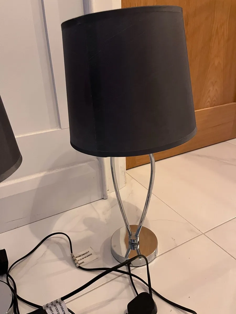 2 bedside lamps - Image 2