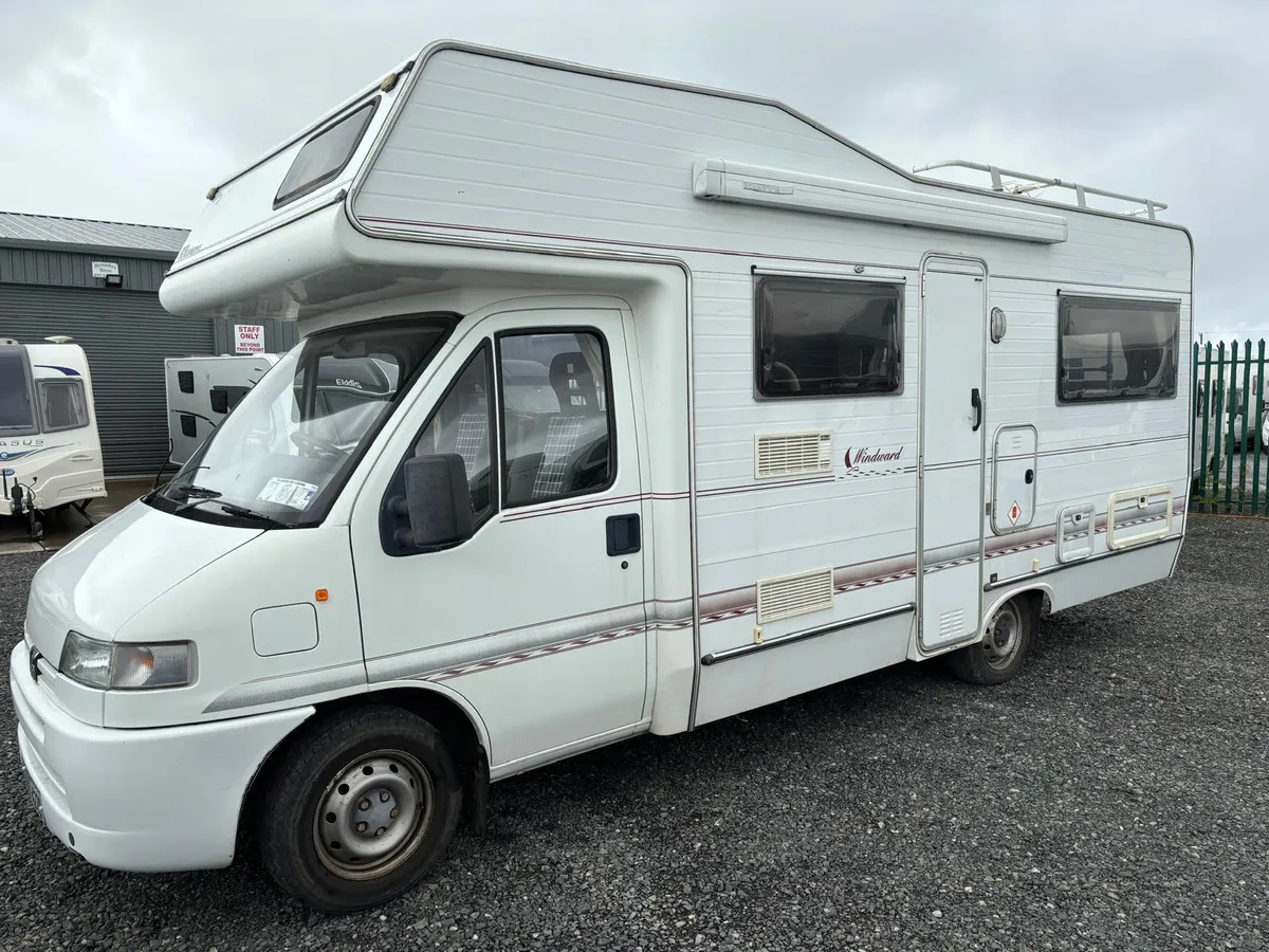 AUTOHOMES 5/6 BERTH RIGHT HAND DRIVE 1999 DOE 8/25 - Image 1
