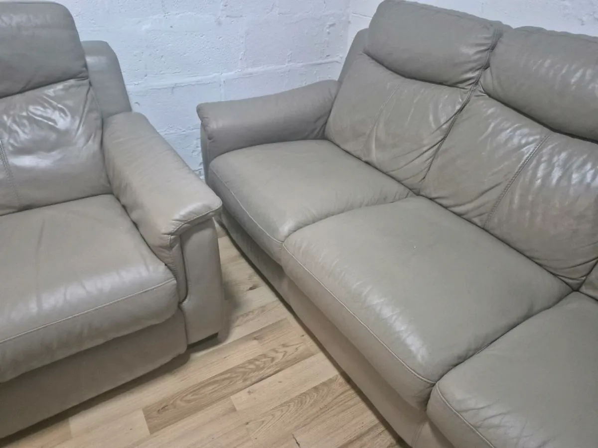3&2 for sale - Image 1