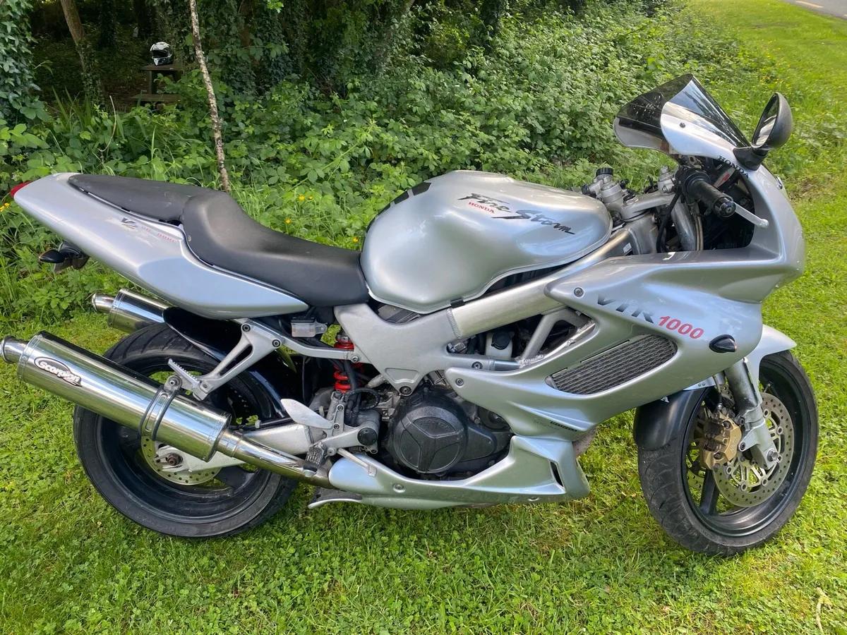 Honda VTR1000 firestorm - Image 1