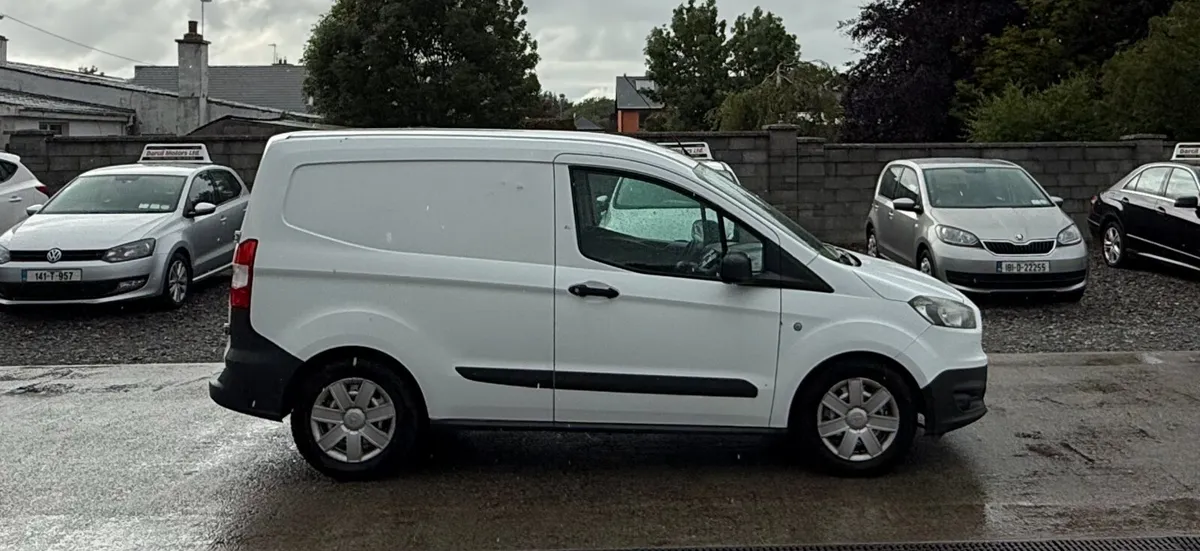 Ford Transit Courier New Doe - Image 4