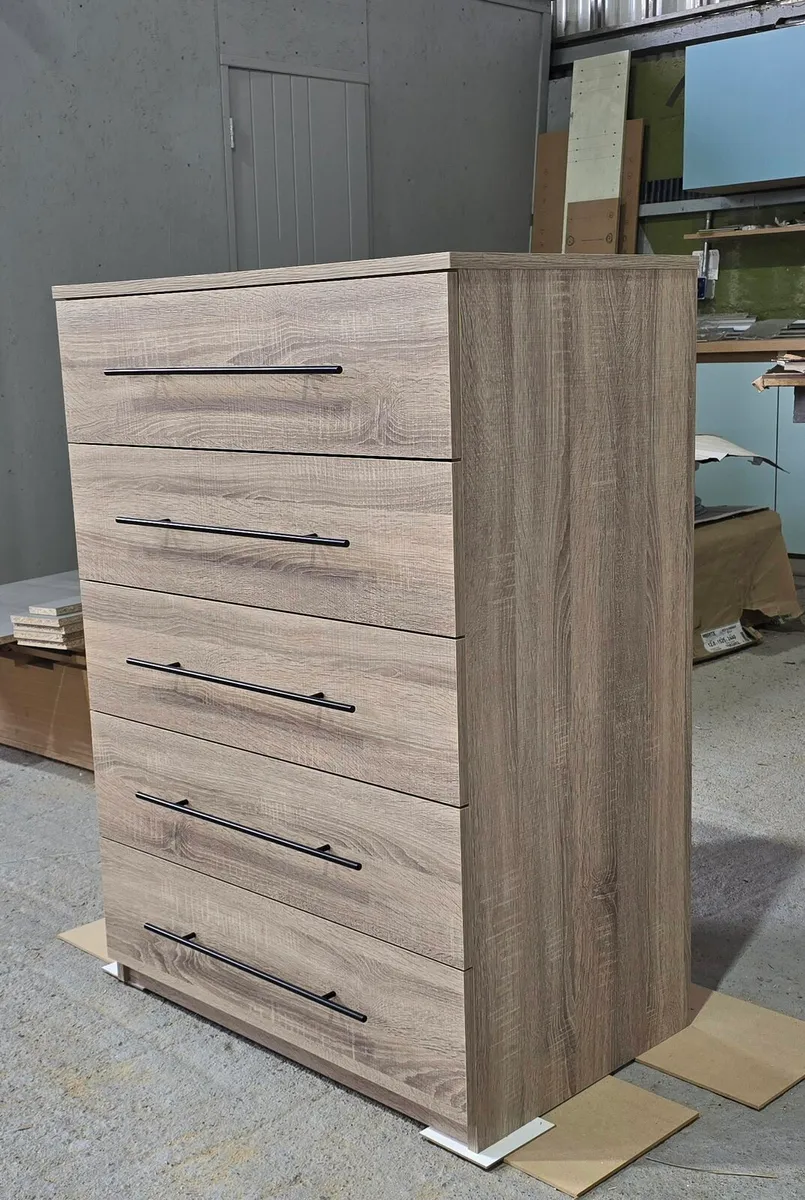 Chest of drawers - Image 3