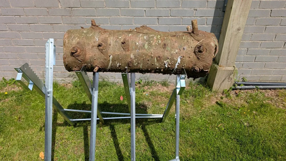 Heavy-Duty Galvanised Saw Horse - Image 2
