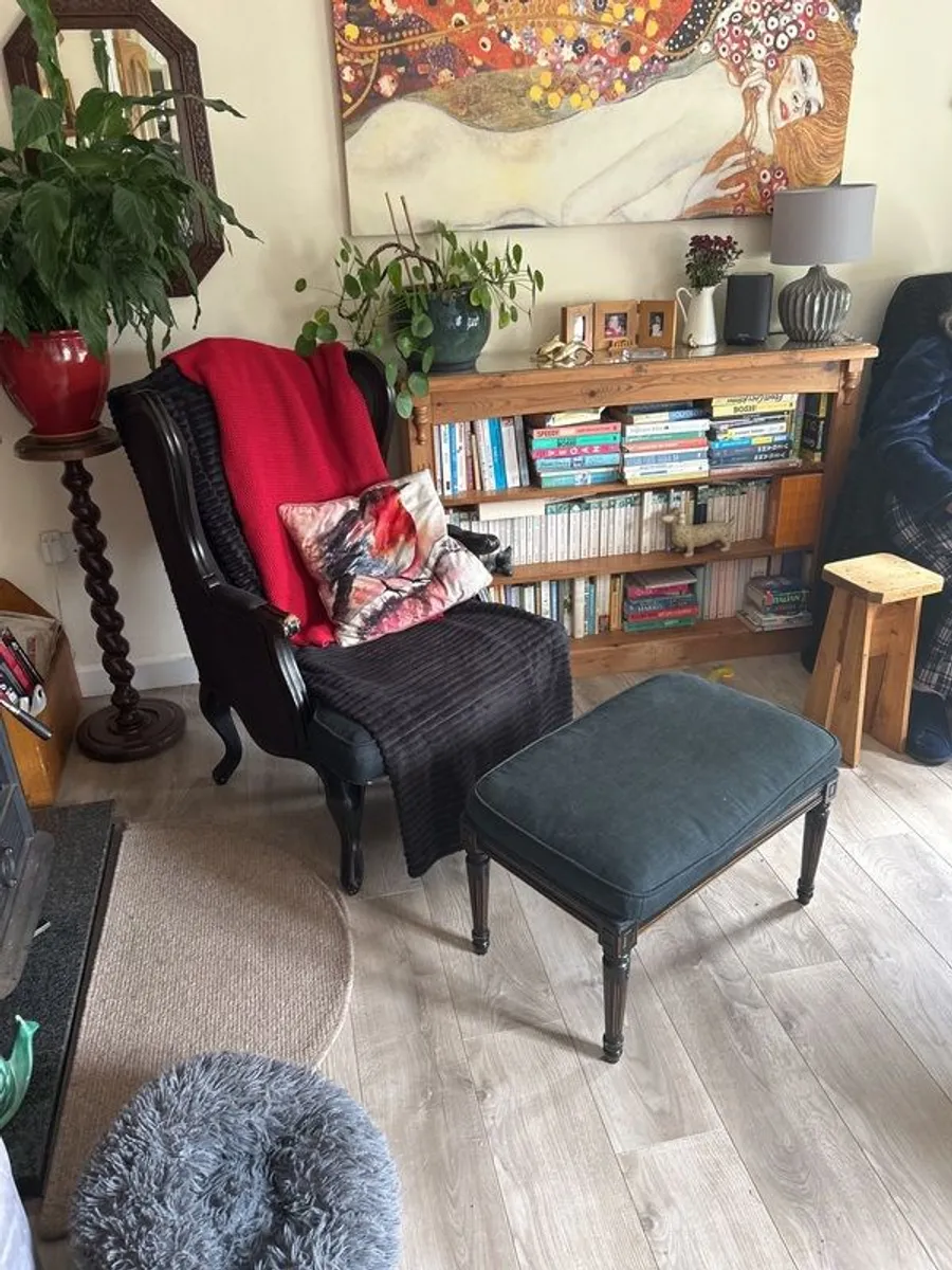 Armchair and footstool - Image 2