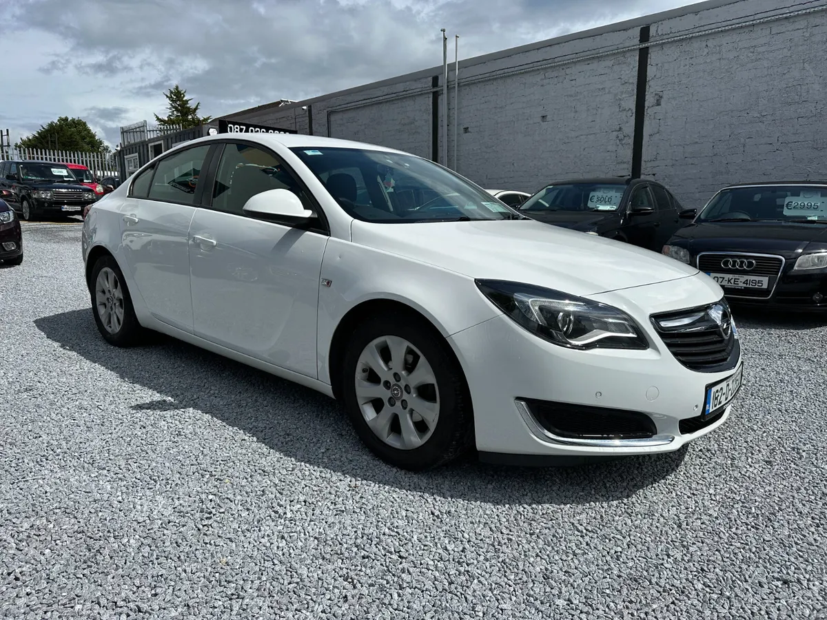 2016 (162) Opel Insignia S 1.6 CDTI 136PS 4DR - Image 1