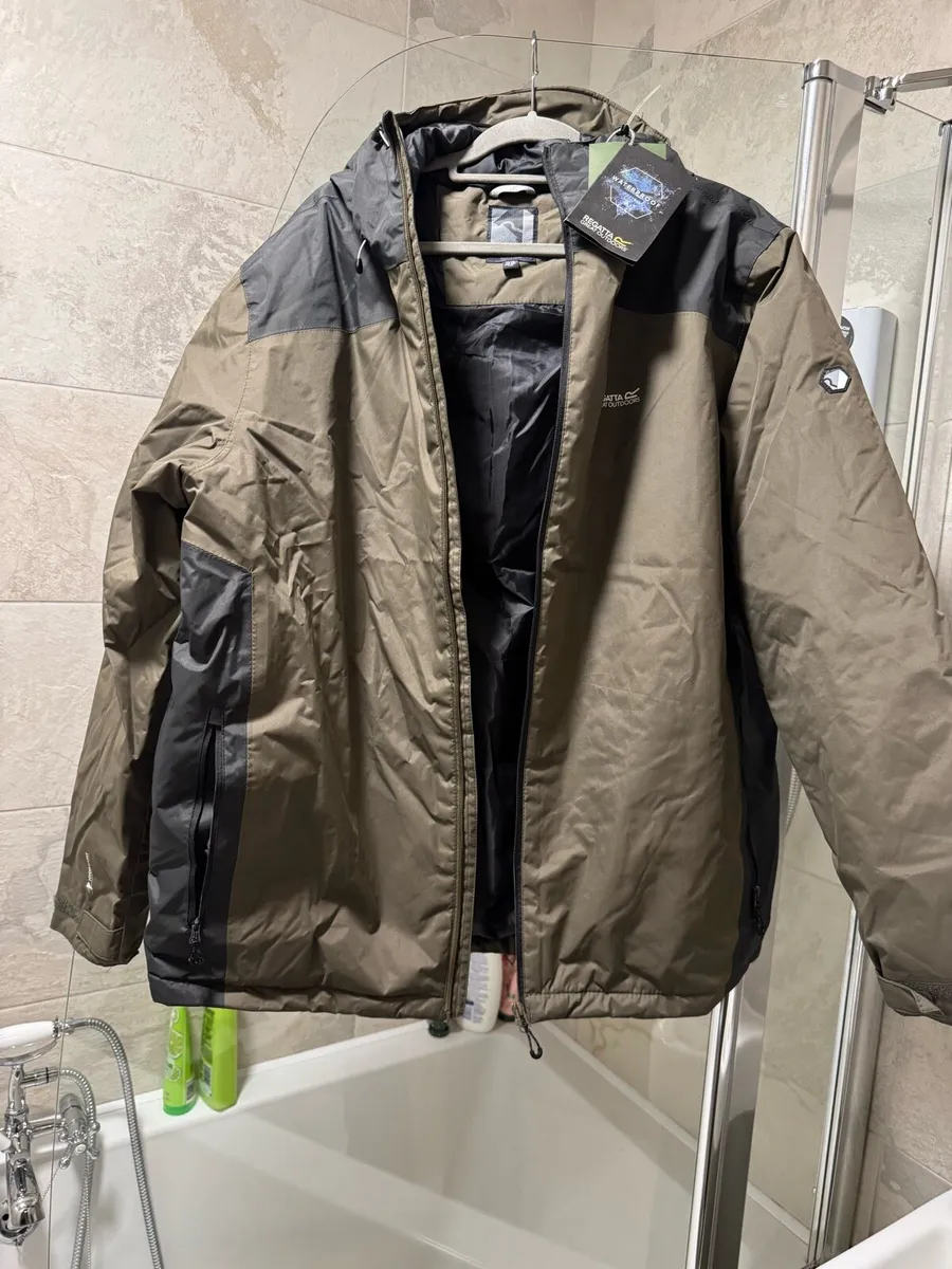 Regatta Rain Coat - Image 1