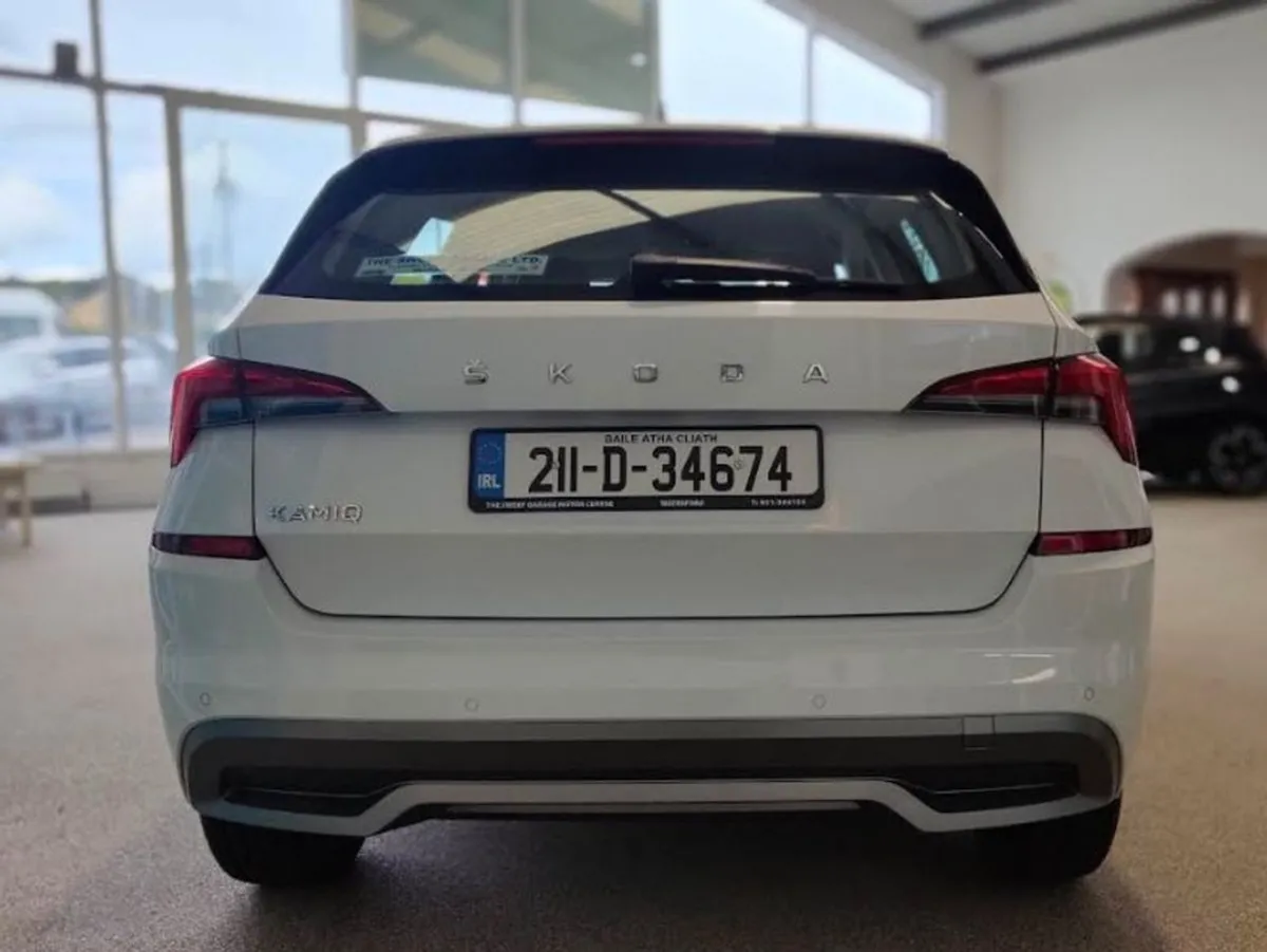 Skoda Kamiq Ambition 1.0 TSI 95bhp 5DR - Image 2