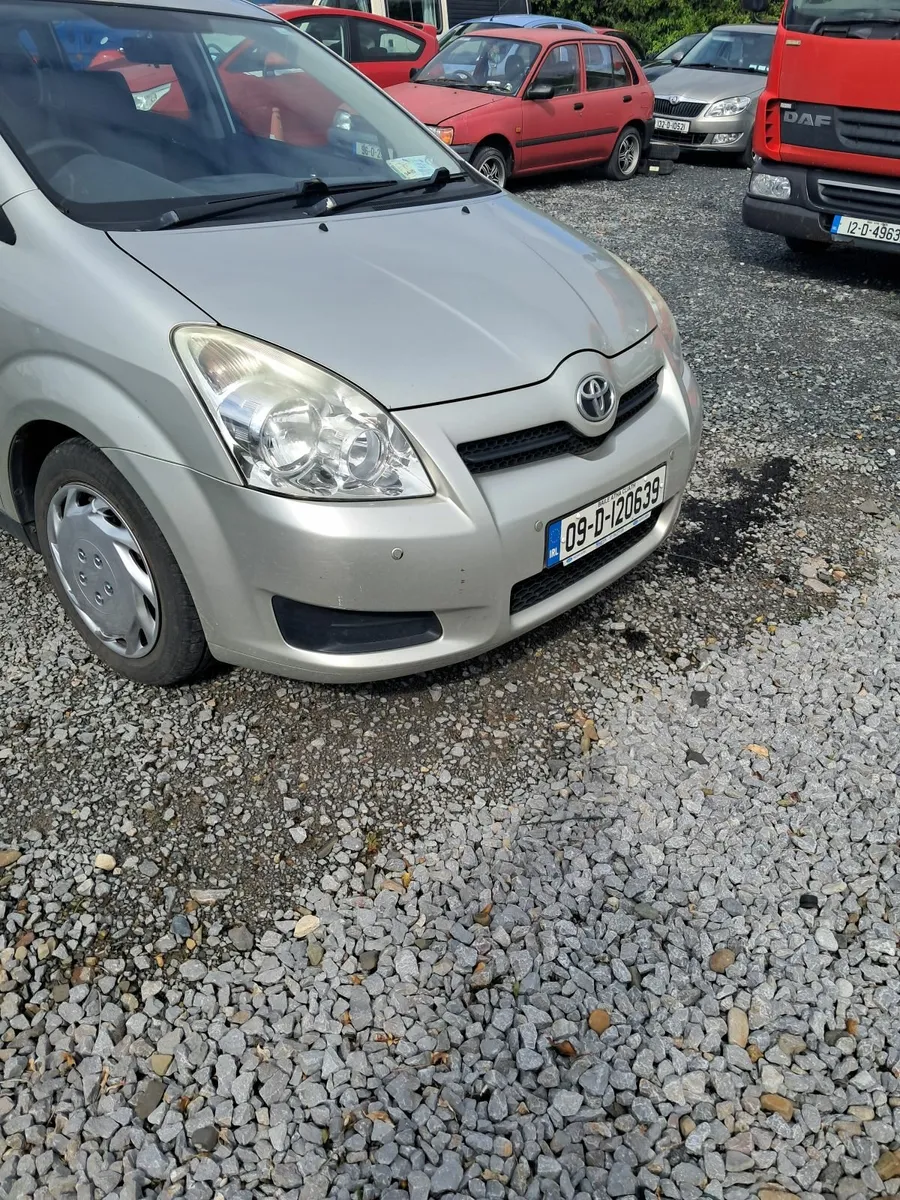 Toyota Corolla Verso 2009 - Image 3