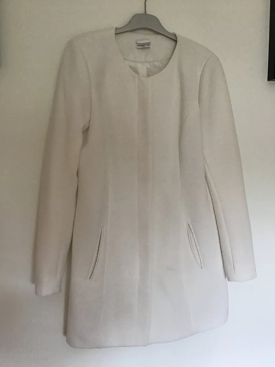 White summer coat - Image 2