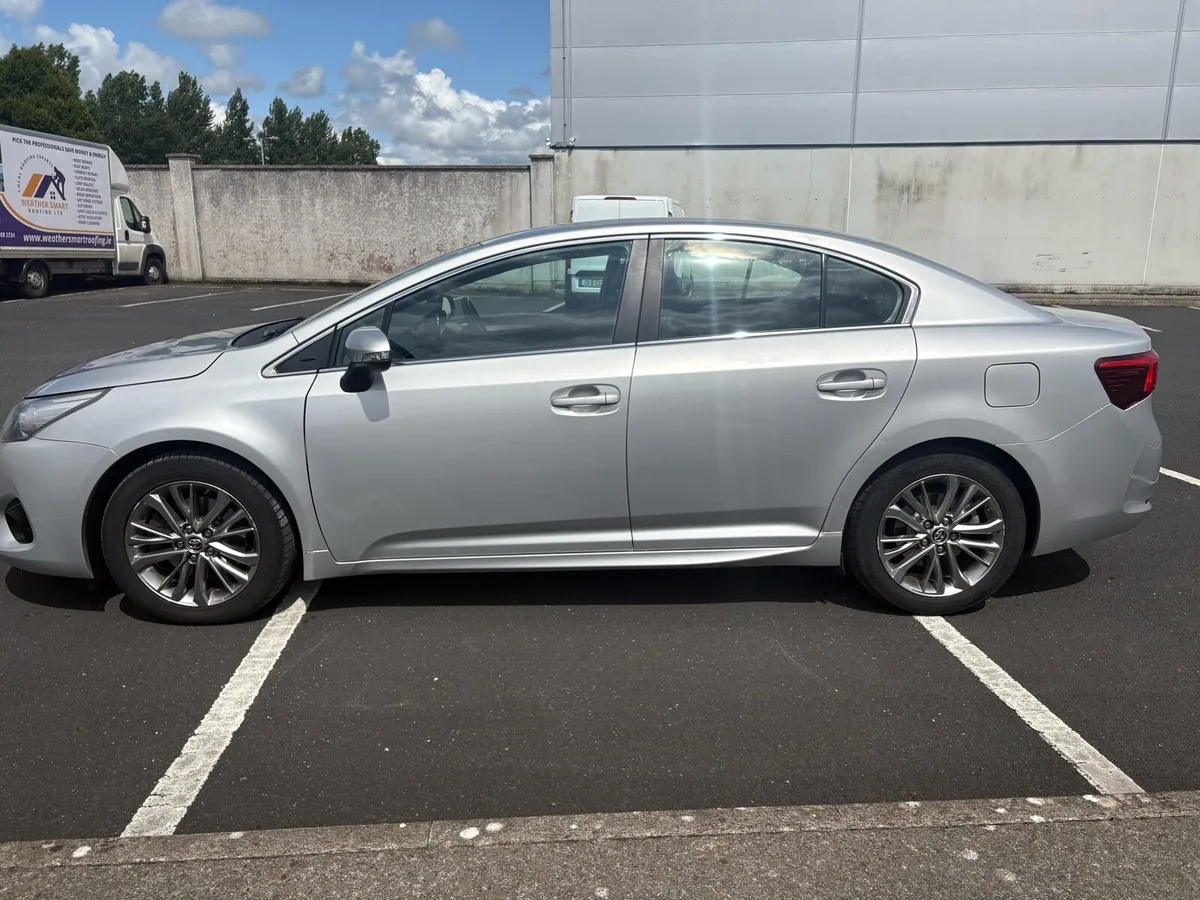 Toyota Avensis 2.0 Diesel - Image 4