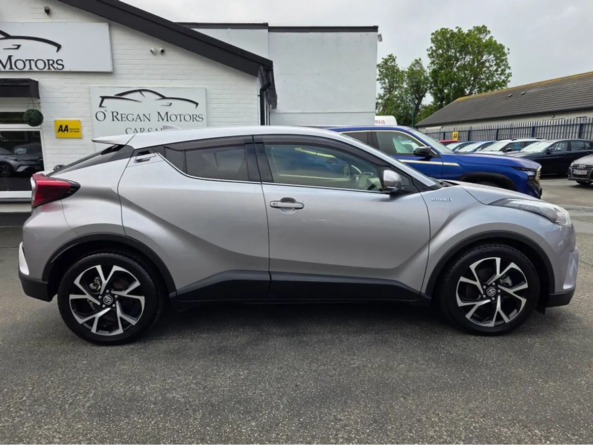 Toyota C-HR (182) 1.8 Hybrid Sport Auto - Image 2