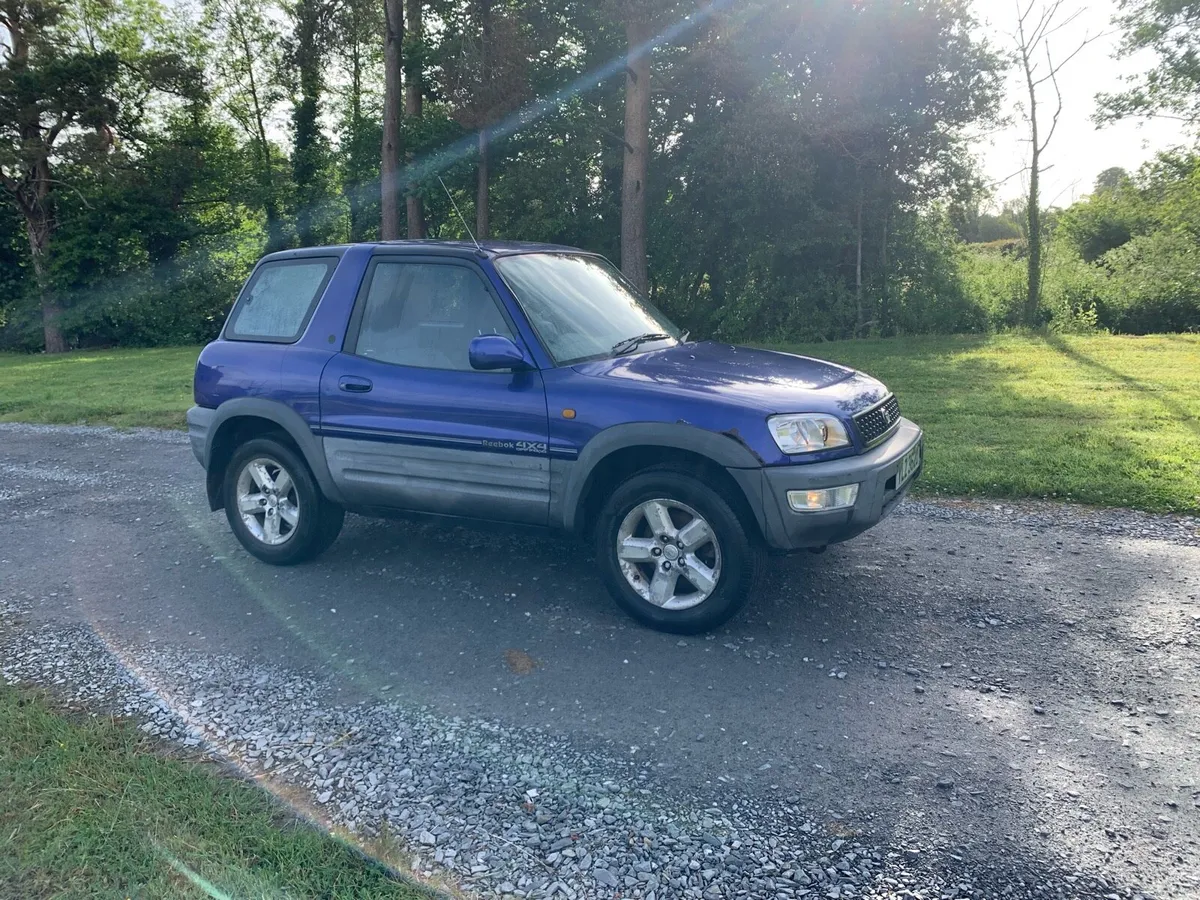 Toyota rav 4 - Image 4