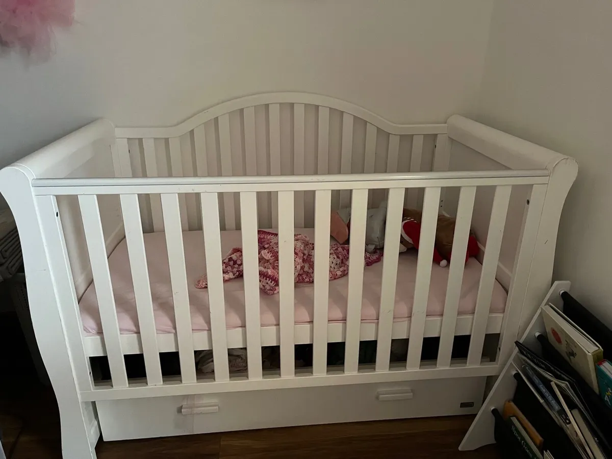 Cot bed - Image 1