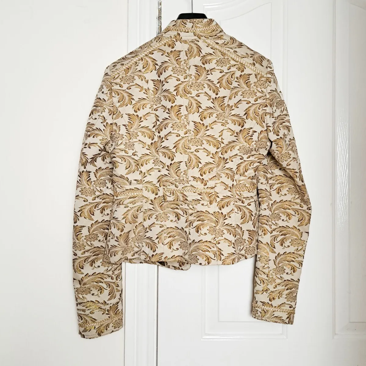 Karen Millen Gold Jacquard Floral Jacket 10UK/38EU - Image 3