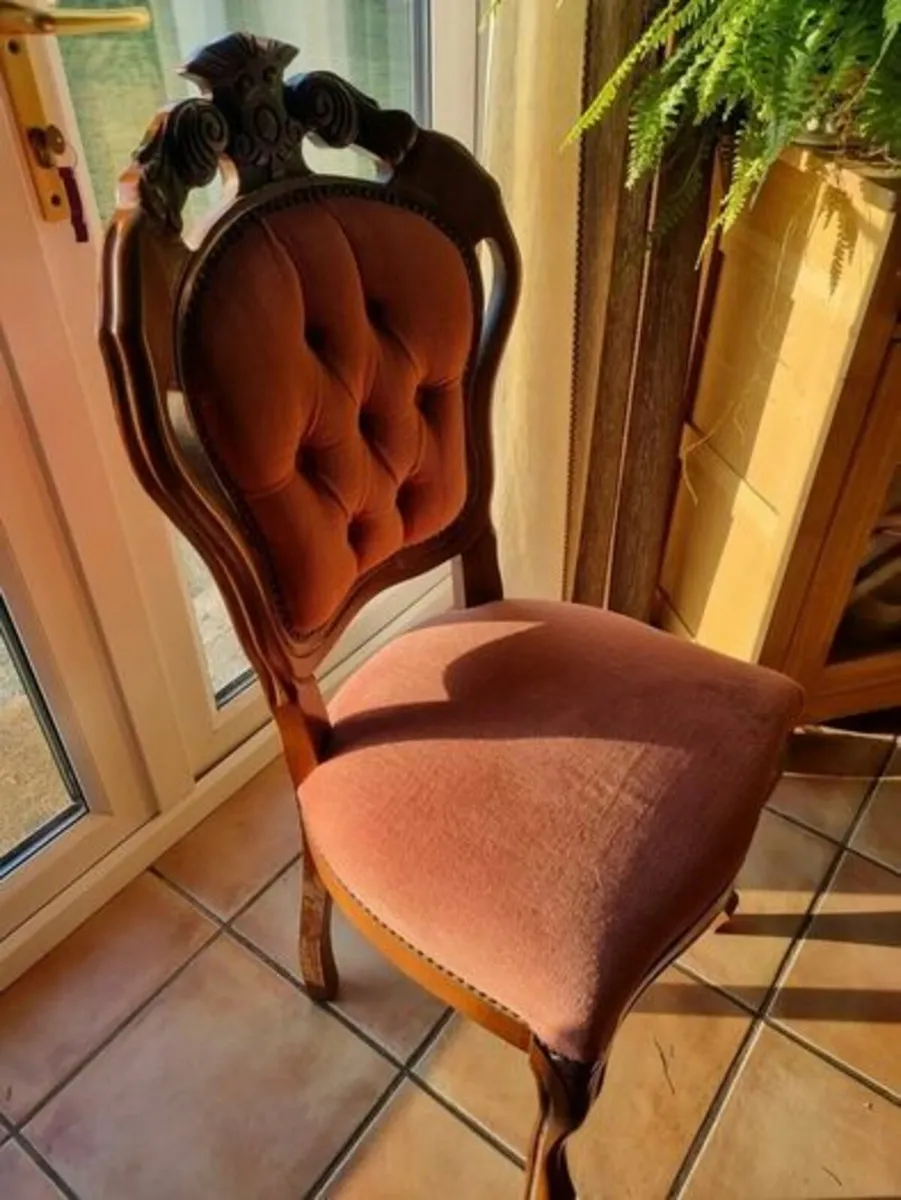 Vintage stylish chair - Image 4