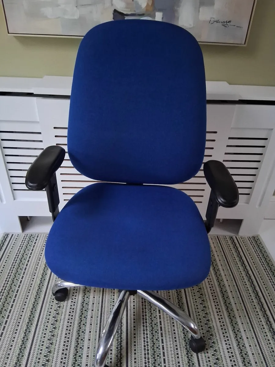Office Chair - Image 1