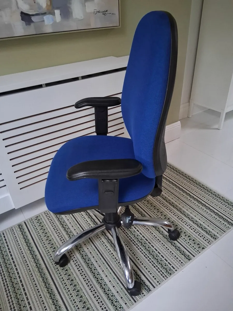 Office Chair - Image 3