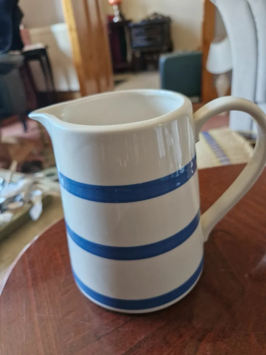 Jugs - Image 2