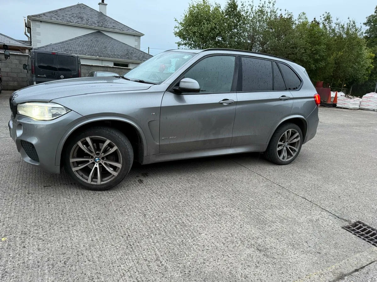 Bmw x5 2015 f15 crewcab - Image 4