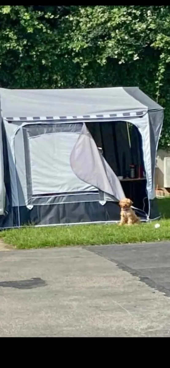 Awning (caravan) - Image 2