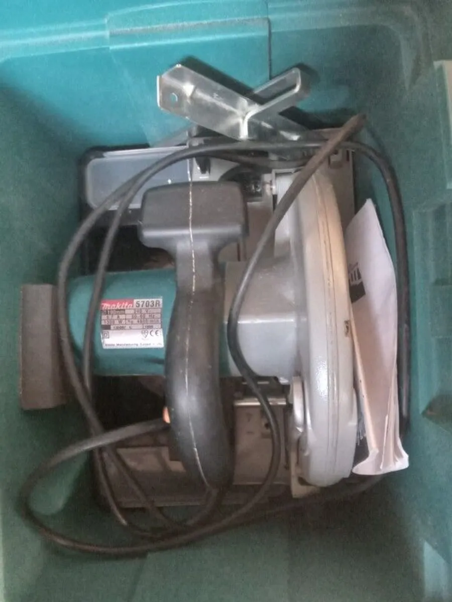 Makita circular saw - Image 2