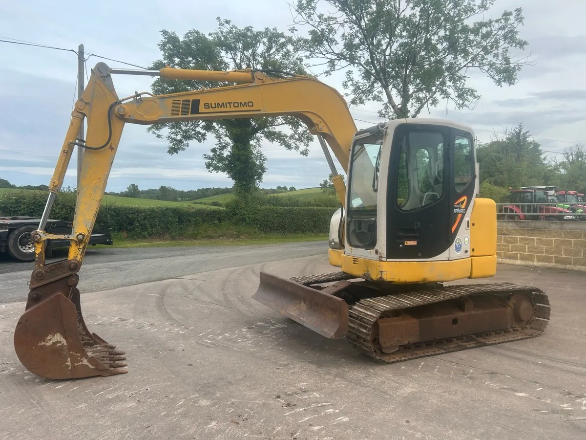 Sumitomo 75 /7.5 ton digger - Image 1