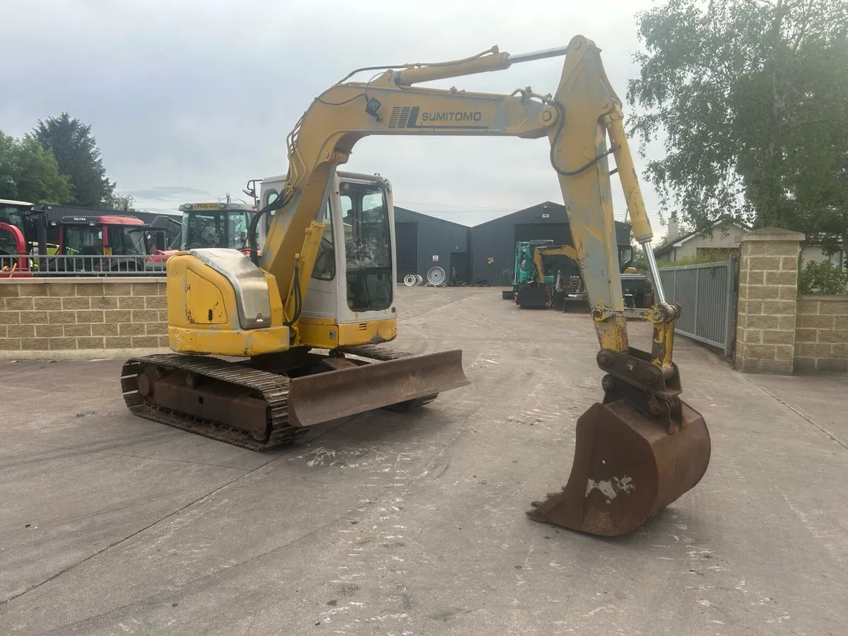 Sumitomo 75 /7.5 ton digger - Image 2
