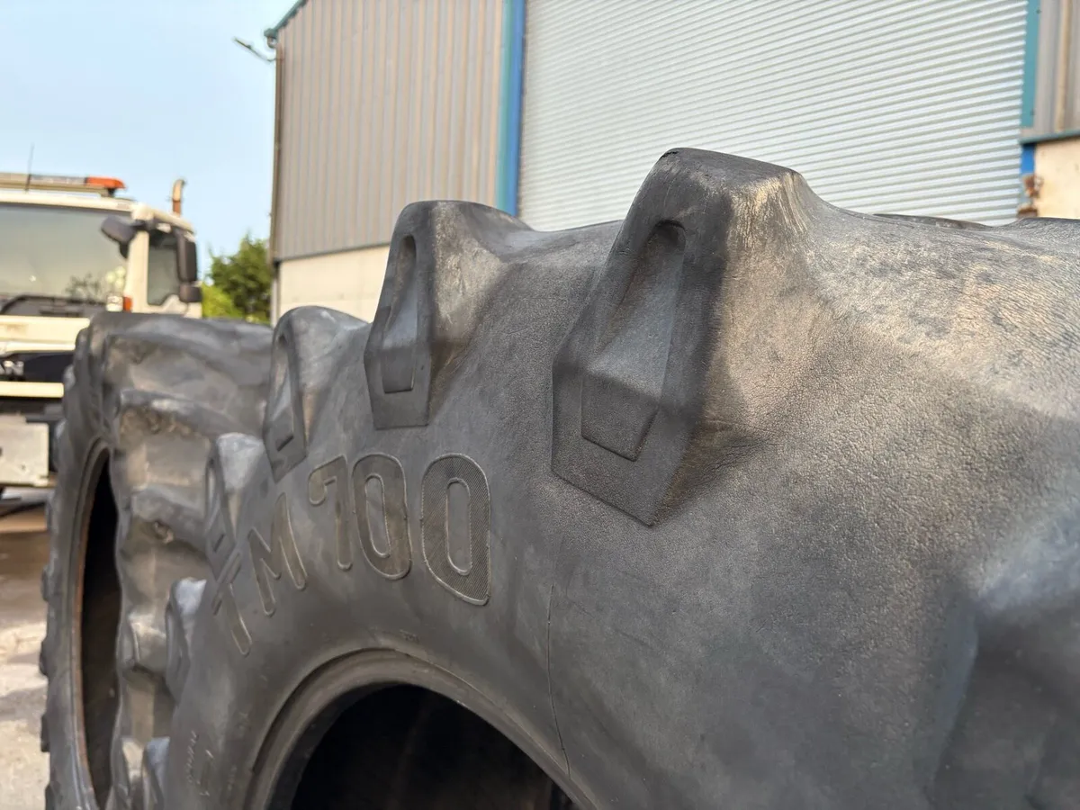 580/70r38 tyres €250 - Image 3